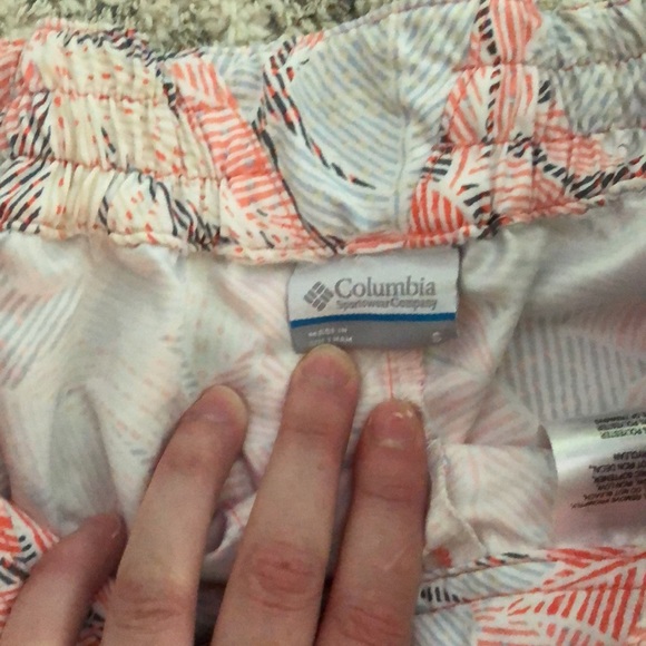 Columbia Shorts - Picture 2 of 4